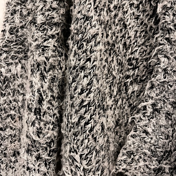Sweater - Picture 2 of 4